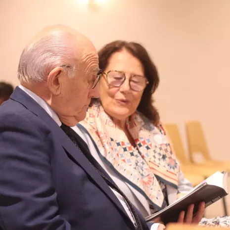 Monsieur et Madame Maréchal à l'Eglise Pouzin Malègue de Nantes lors du culte marquant les soixante ans de ministère du pasteur Maréchal.